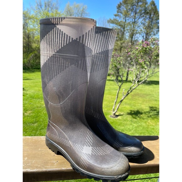 Burberry Wellington size 37 (US 7) grey rubber rain boots. - Picture 1 of 8